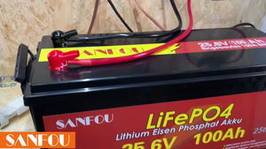 Charging the RV's LiFePO4 Battery with a Generator:DC-DC charger